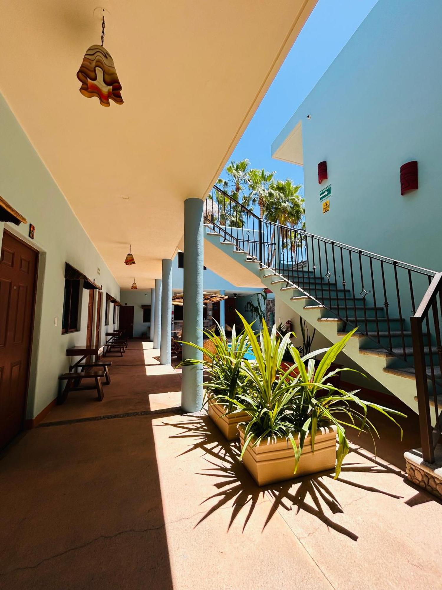 Rosarito Hotel 洛雷托 外观 照片