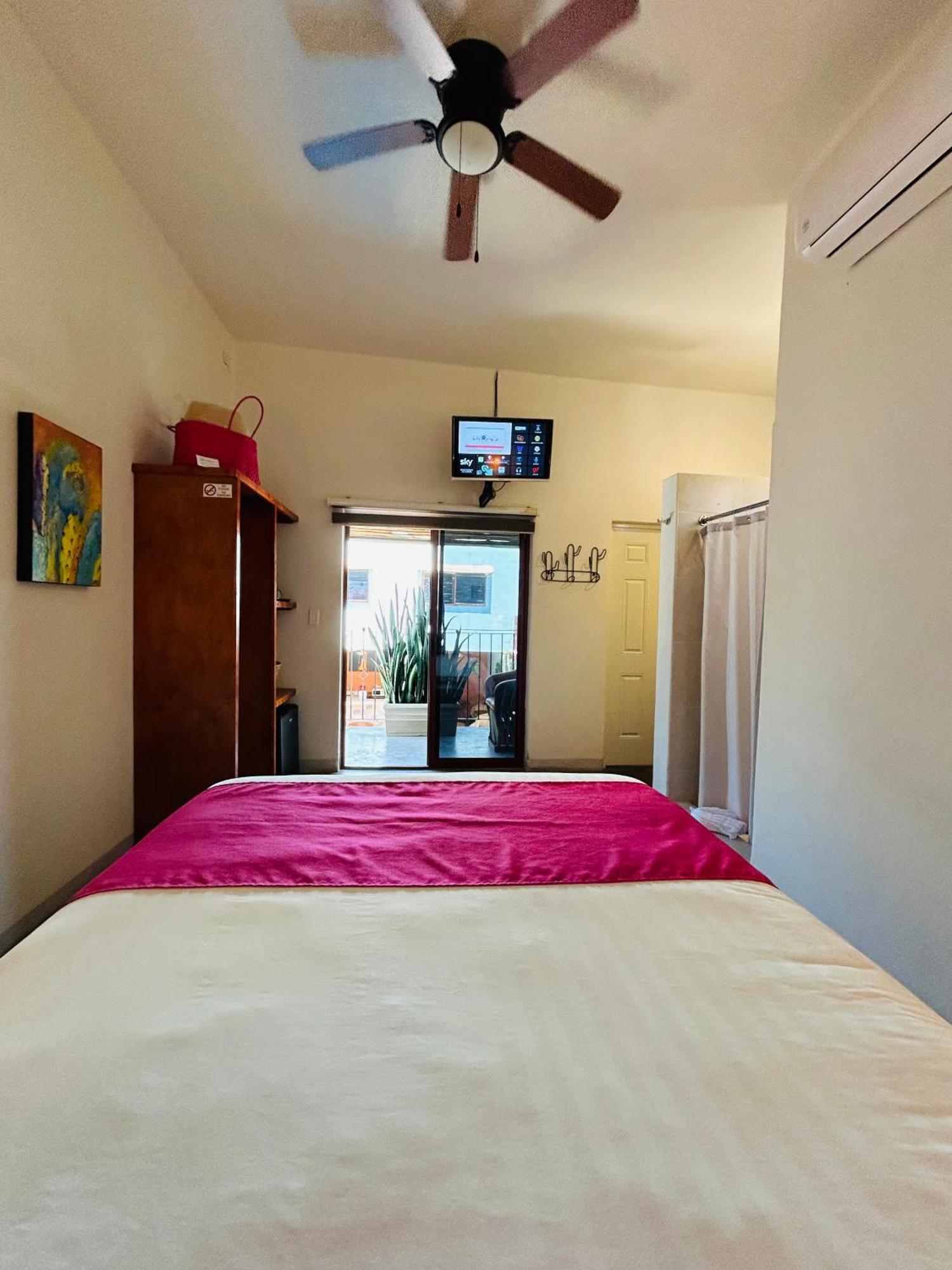 Rosarito Hotel 洛雷托 外观 照片